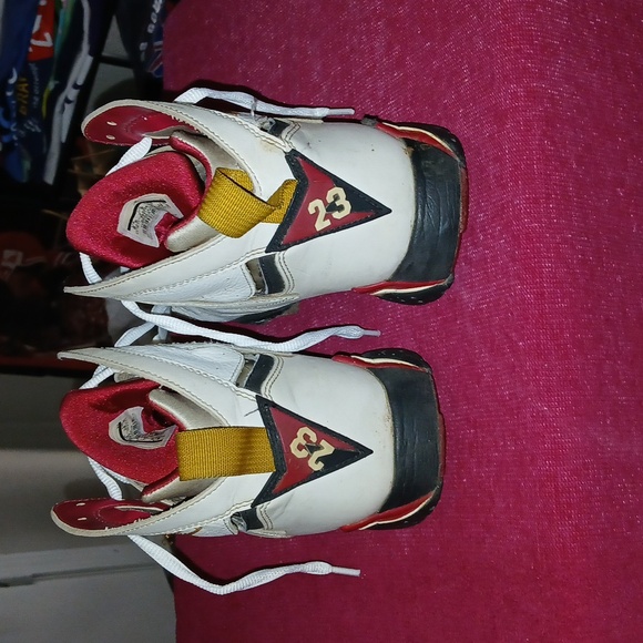 AIR JORDAN 7 CARDINALS - Picture 4 of 8
